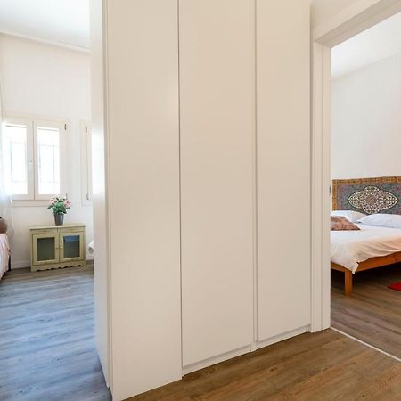 Snug Apartment With Private Courtyard M0270422677 Venesia Bagian luar foto